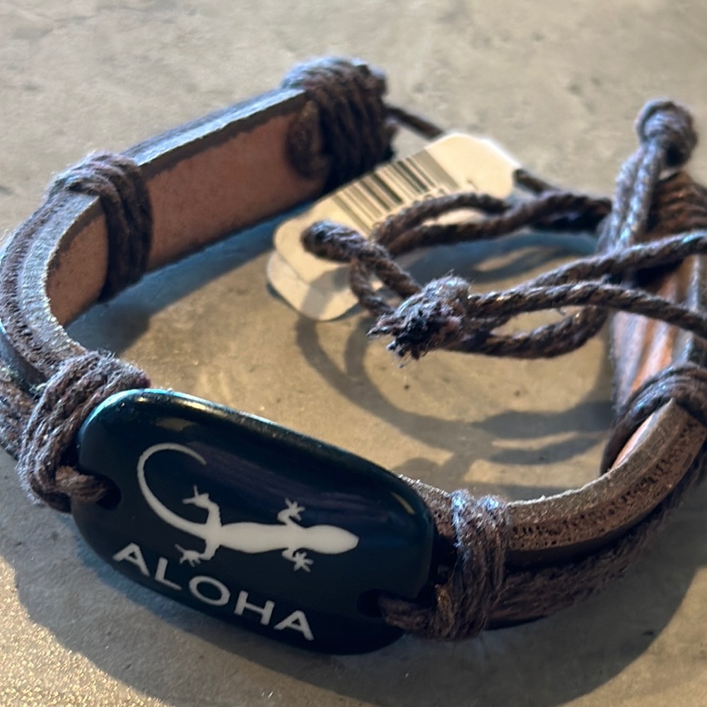 NWT Leather Aloha Bracelet